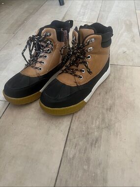Boys Black and Brown side zip boot